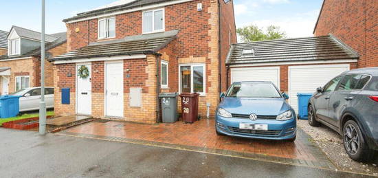 2 bedroom semi-detached house for sale