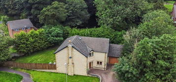 5 bed detached house for sale