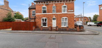 3 bedroom semi-detached house