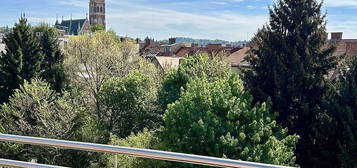 St. Leonhard: neuwertige 4 Zimmer Dachgeschosswohnung mit Terrasse im Univiertel