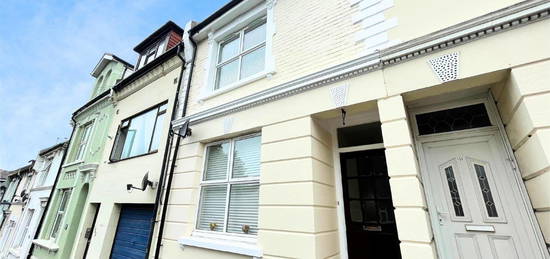 Terraced house to rent in Old London Road, Hastings TN35