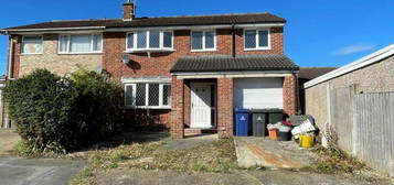 4 bedroom semi-detached house for sale