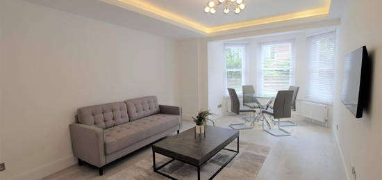 Flat to rent in Abbey Road, St Johns Wood NW8