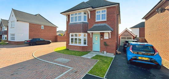 4 bed detached house for sale