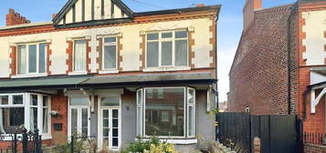 3 bedroom semi-detached house to rent