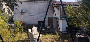 Maison de VILLAGE AVEC JARDIN FESTES ET ST ANDRE