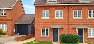 4 bedroom semi-detached house