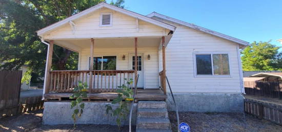 23920 Howard St, Covelo, CA 95428