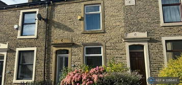 2 bedroom terraced house