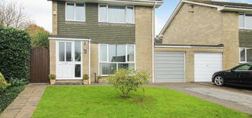 3 bedroom link detached house for sale