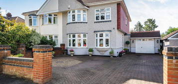 5 bedroom semi-detached house for sale