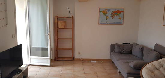 Location appartement T2 Meyrargues