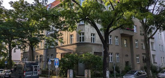 Attraktive 1-Zimmer-Wohnung mit Balkon in Steglitz