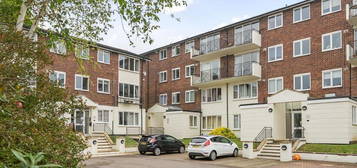 Flat to rent in Lizmans Court, East Oxford OX4