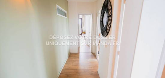 Location appartement 4 pièces 10 m²