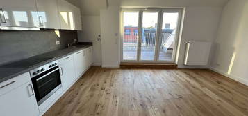 *NEU* Wunderschöne 4-Zimmerwohnung mit EBK und Dachterrasse in Pankow/ am U-Bhf. Vinetastraße (U2)