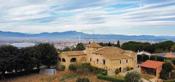 Casa rural en calle Mas Barril en Montilivi - Palau, Girona