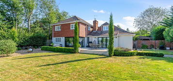 Detached house to rent in Fern Lane, Marlow, Buckinghamshire SL7