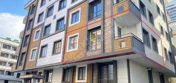 ÜNİVERSİTE MAH. METROBÜSE YAKIN YENİ BİNADA 2+1 SATILIK DAİRE