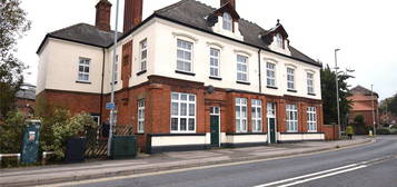 Flat to rent in Midland House, Great North Road, Newark, Nottinghamshire NG24