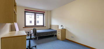 5 bedroom flat share