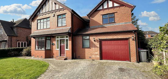 5 bed detached house for sale