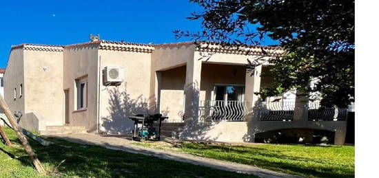 Maison de plain-pied  à vendre, 5 pièces, 4 chambres, 142 m²