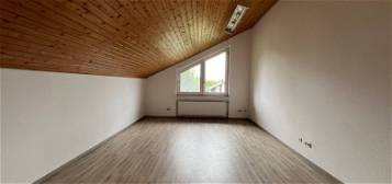 Für Studenten 1-Zimmer-Dachgeschosswohnung in Gießen zu vermieten!