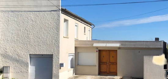 Maison 6 pièces à JOZE et sa terrasse avec vue imprenable