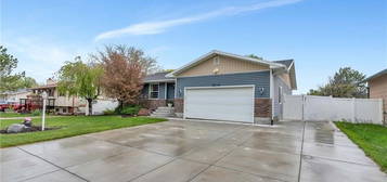 2079 W 12974 S, Riverton, UT 84065