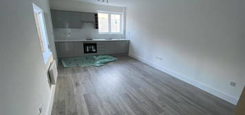 Studio to rent in Upper Wickham Lane, Welling DA16