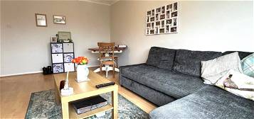 Flat to rent in Stratton Court, Worplesdon Rd, Guildford GU2