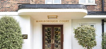 Flat to rent in Marlborough Court, Pembroke Road W8