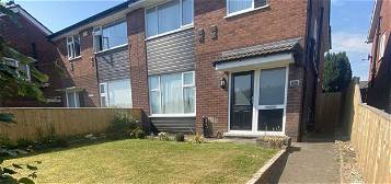 Shared accommodation to rent in Bolton Road, Irlams O'th Height, Irlams O'th Height M6