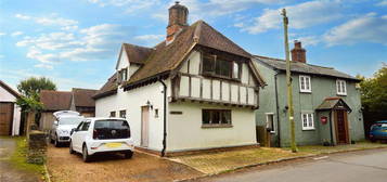 2 bedroom detached house