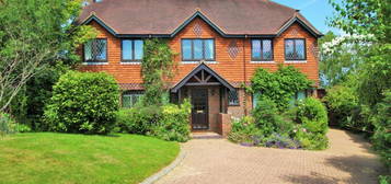 5 bedroom detached house for sale