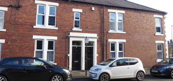 4 bed shared accommodation to rent