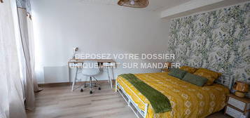 Location appartement 4 pièces 13 m²