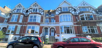 Flat to rent in Park Road, Bexhill-On-Sea TN39