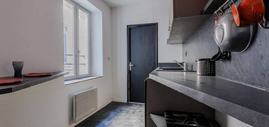 Studio  à vendre, 1 pièce, 30 m², Étage 1/3