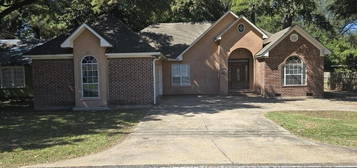 1800 University Pl, Monroe, LA 71203