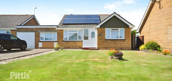 Bungalow to rent in Downs View Road, Bembridge PO35