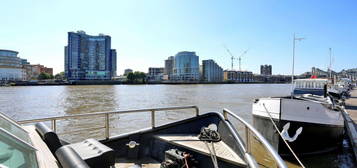 Flat to rent in Imperial Wharf Marina, Imperial Wharf, London SW6