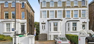 Flat for sale in Windsor Road, Ealing, London W5