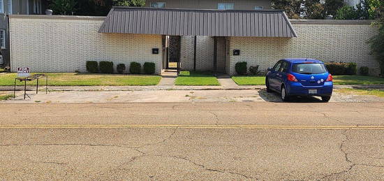 808 1/2 Main St #7, Texarkana, TX 75501