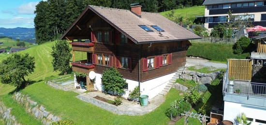 Zweifamilienhaus mit herrlicher Aussicht in Langenegg