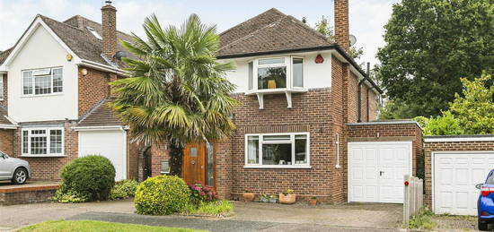 Detached house for sale in Craigweil Avenue, Radlett WD7