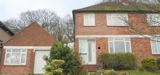 3 bed semi-detached house to rent