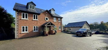 7 bed detached house for sale