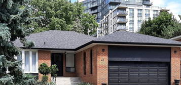 41 Canterbury Cres, Toronto, ON M9A 5A4